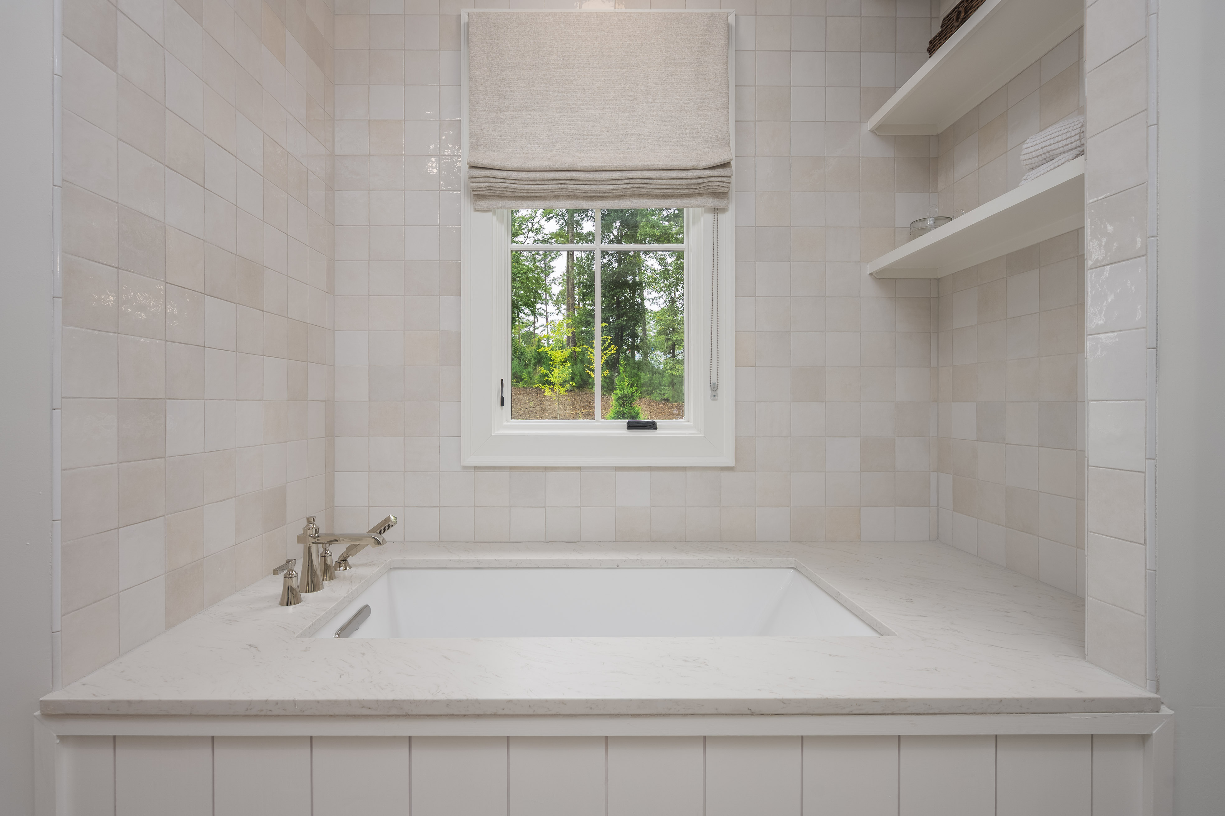 1020 Eastridge Loop image 19